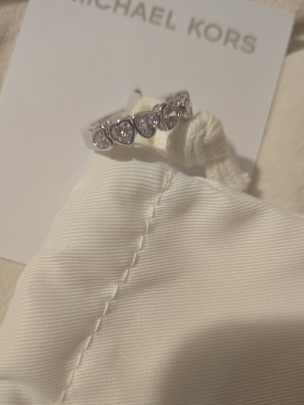 Michael Kors Heart Ring Size 8 - Picture 3 of 5